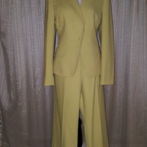 Anne Klein Pant Suit with Shoulder Flower Detail Sz.10 $75
